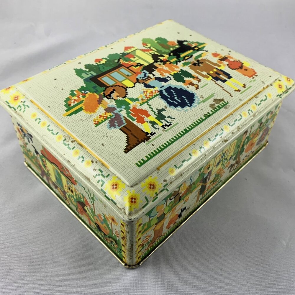 Vintage Daher Tea Tin Box, Rare Country Side Farmer Design, Mid Century Modern